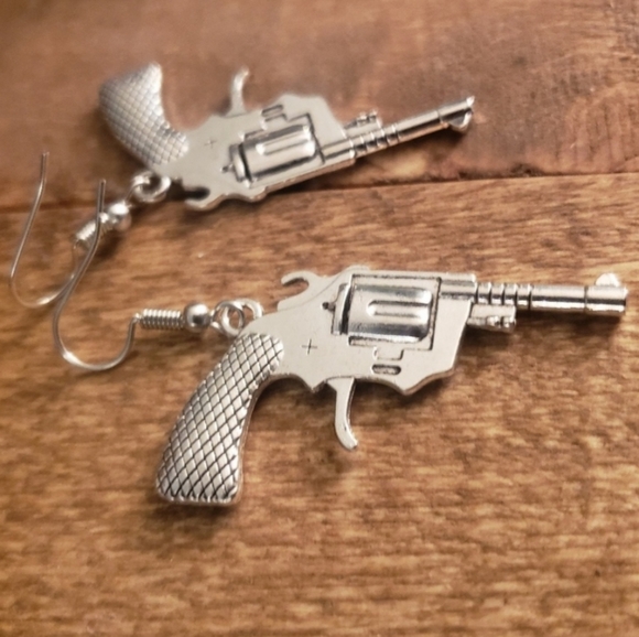 TINYdreamer Design Jewelry - Large Silver Revolver Gun earrings ~Military~Handgun~Police~2nd Amendment